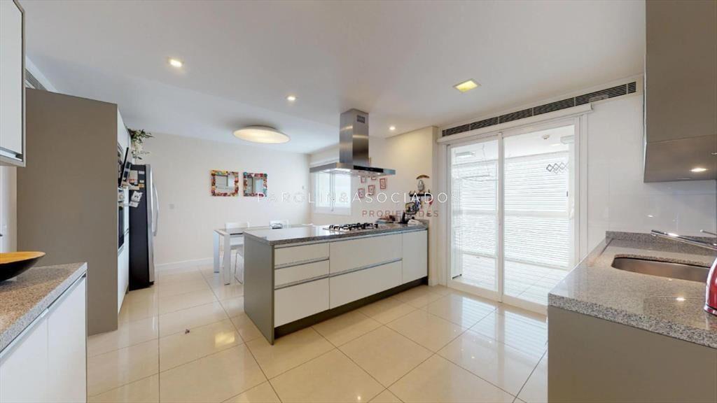 Penthouse en venta de 4 dormitorios en torre del