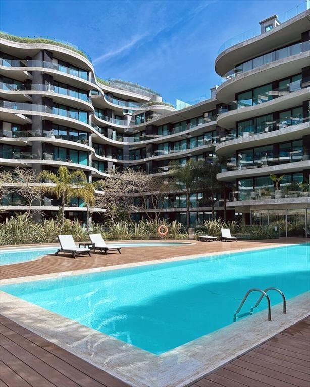 Venta apartamento 2 dormitorios y garage en forum con rent