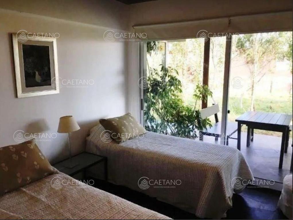 Venta de casa en Manantiales !