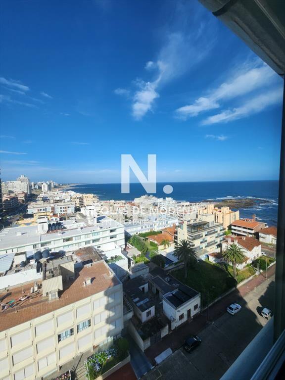 En venta apartamento en Peninsula Punta del Este,