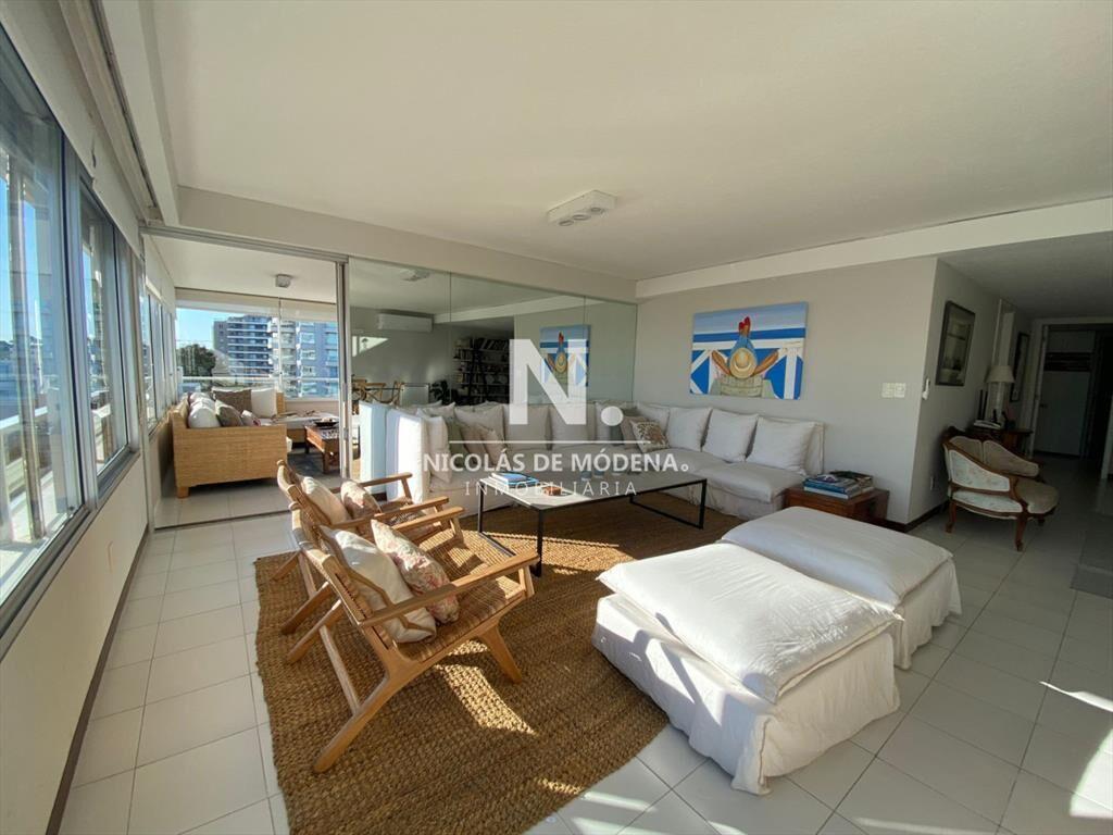 En venta apartamento frente al mar de 3 vistas de