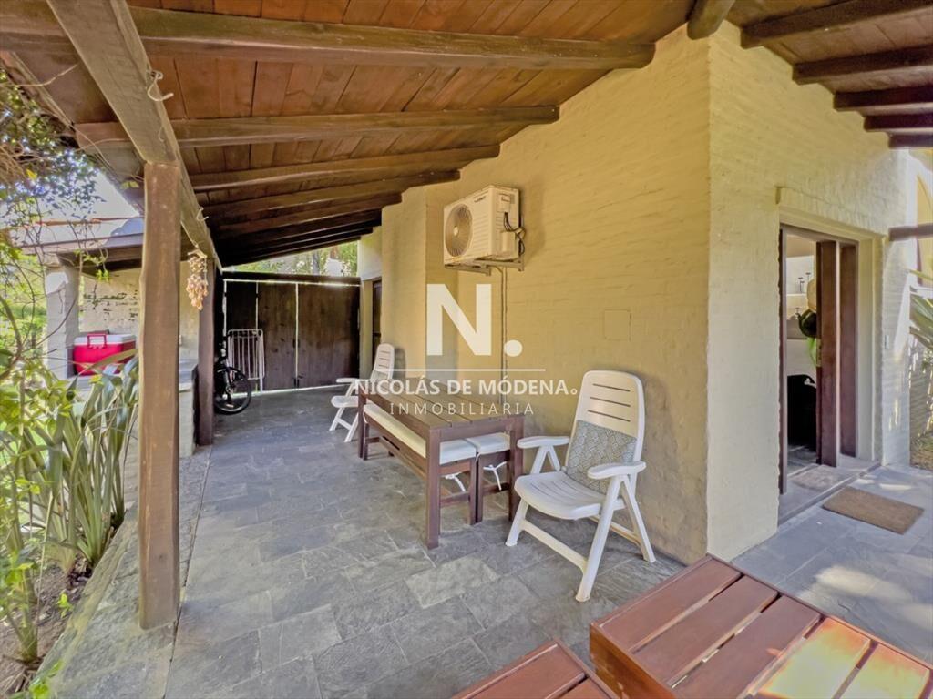 Casa en venta en Barrio privado Pinares