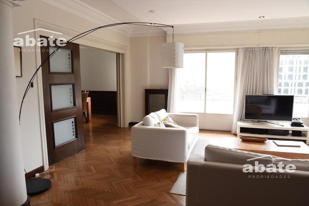 Venta apartamento de 4 dormitorios en Pocitos