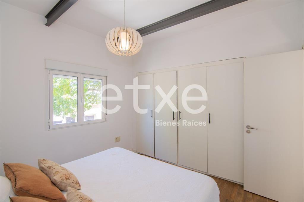 Apartamento reciclado en Venta en La Comercial....