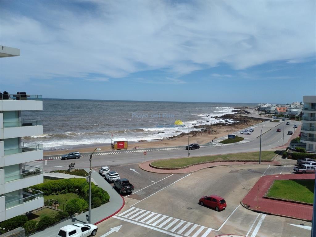 apartamento con vista a playa brava zona de