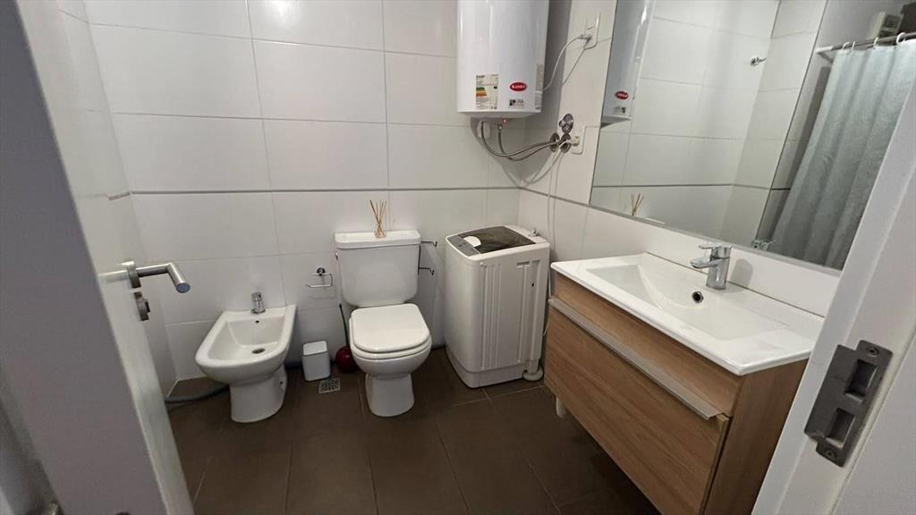 Cesión de Alquiler de Apartamento en Calle Ana Monterroso de