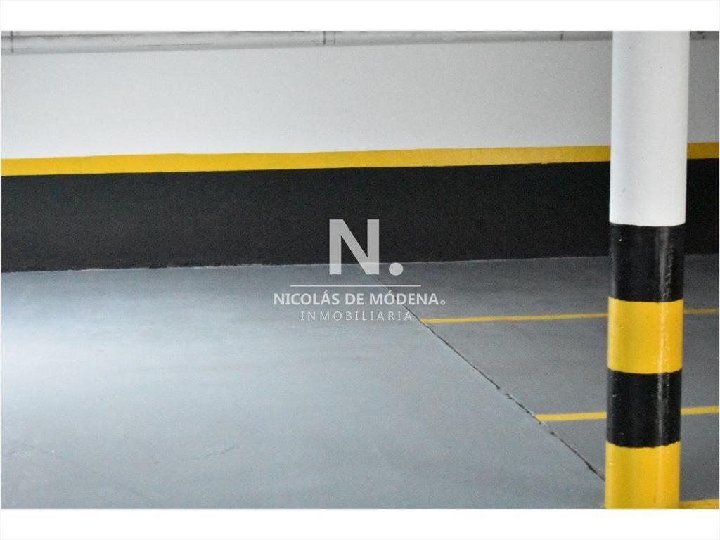 Departamento de 1 dormitorio en la Peninsula, Del