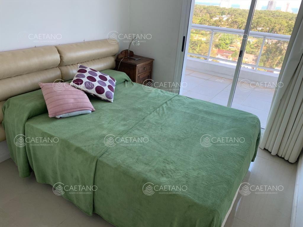 Excelente pent-house en Jardines de Sierra