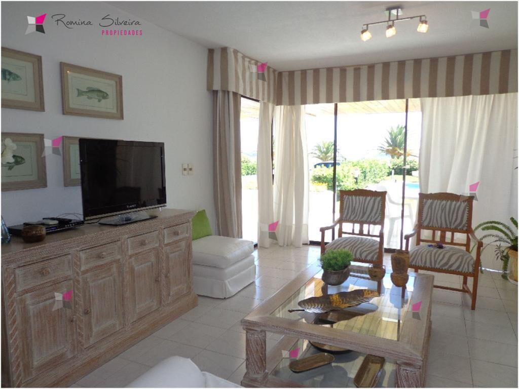 VENTA DE APARTAMENTO DE 3 DORMITORIOS EN PUERTO PUNTA DEL E