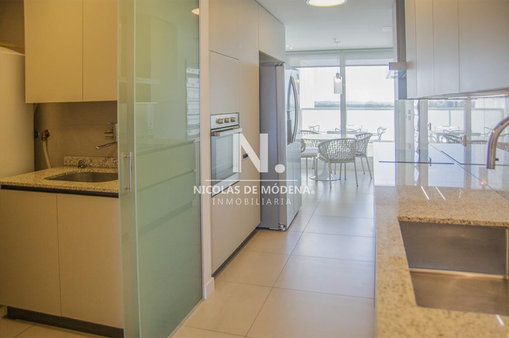 Le Parc III Punta Del Este,departamento de 4 en