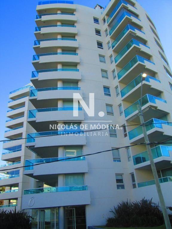 APARTAMENTO EN OPORTUNIDAD!!!  A METROS DEL MAR