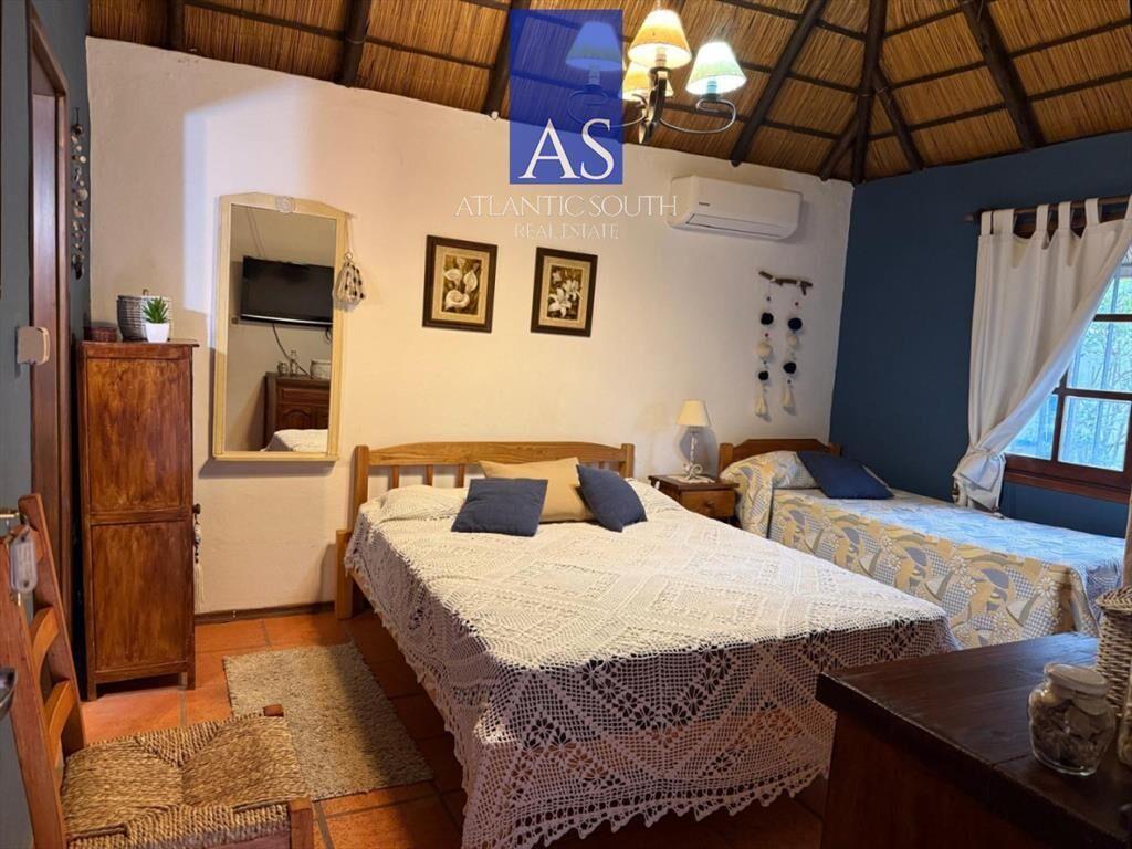 Casa 4 dormitorios Pinares Punta del Este
