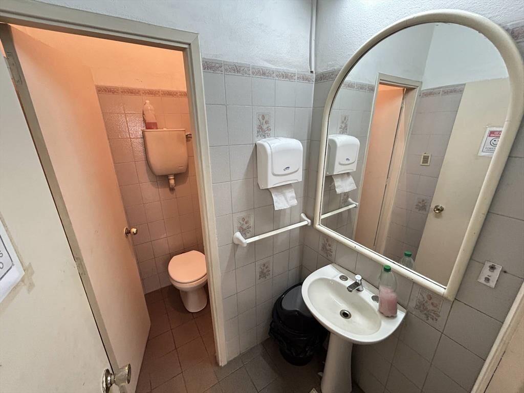 Venta de Local comercial con 123 Mts2 en Centro