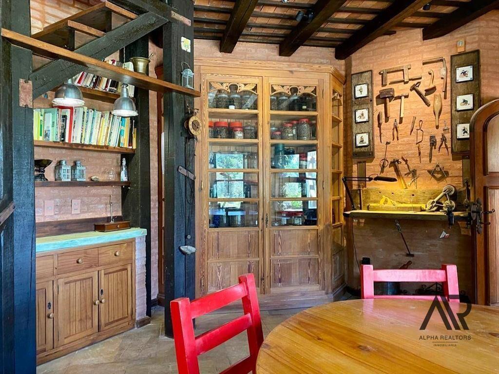 Casa en alquiler temporario de 4 dormitorios en La Barra...