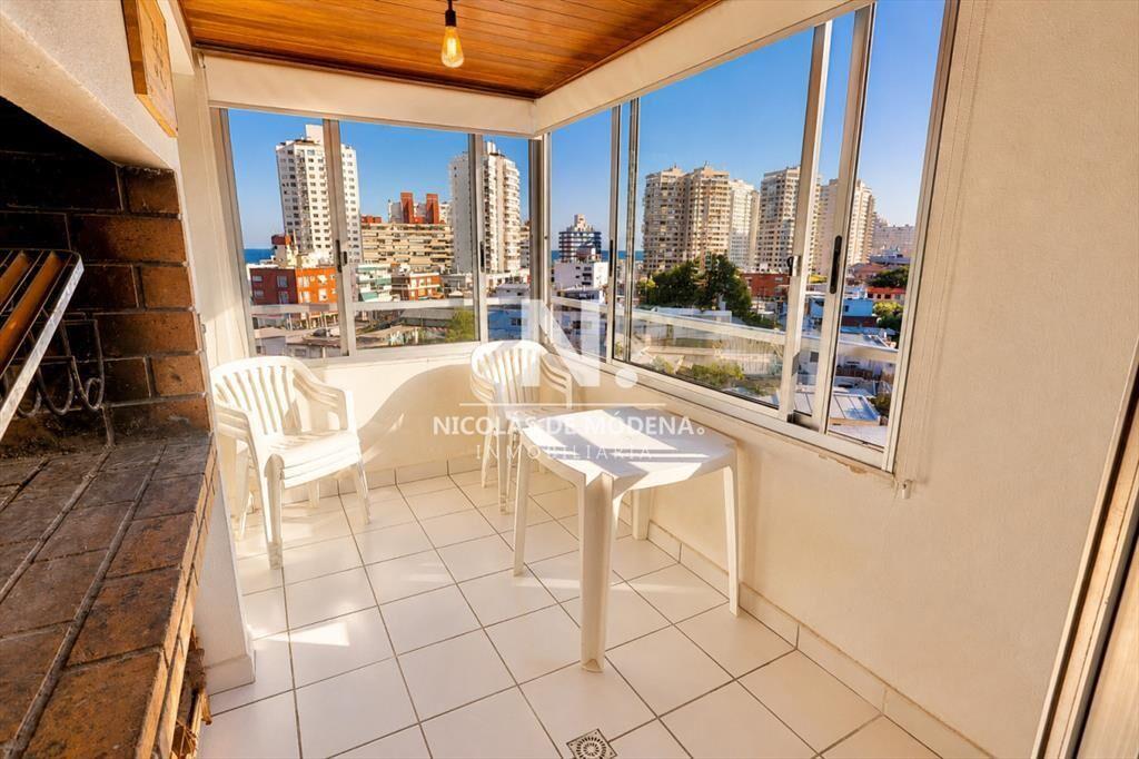 Vende apartamento de 2 dormitorios en Punta del