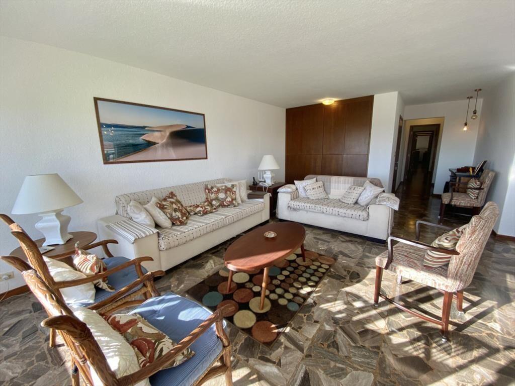 VENTA APARTAMENTO 4 DORMITORIOS, MALECON IV- PUNTA DEL ESTE