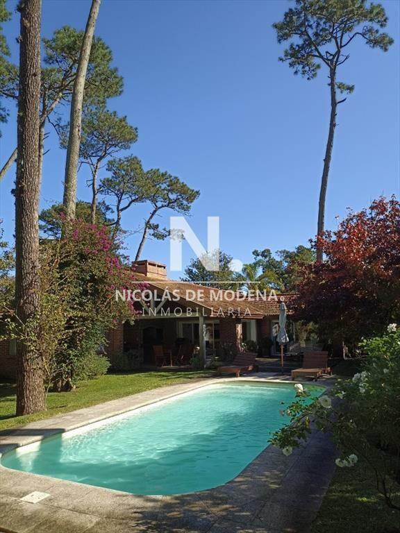 Casa en Cantegril - Punta del Este