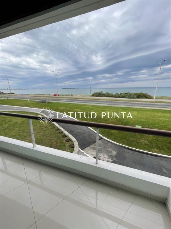 Espectacular apartamento frente al mar, 3