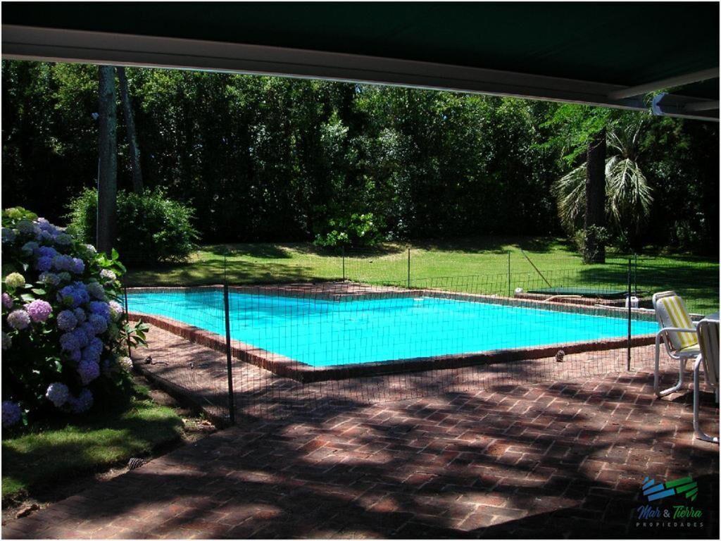 En alquiler y venta. Espectacular Residencia, en