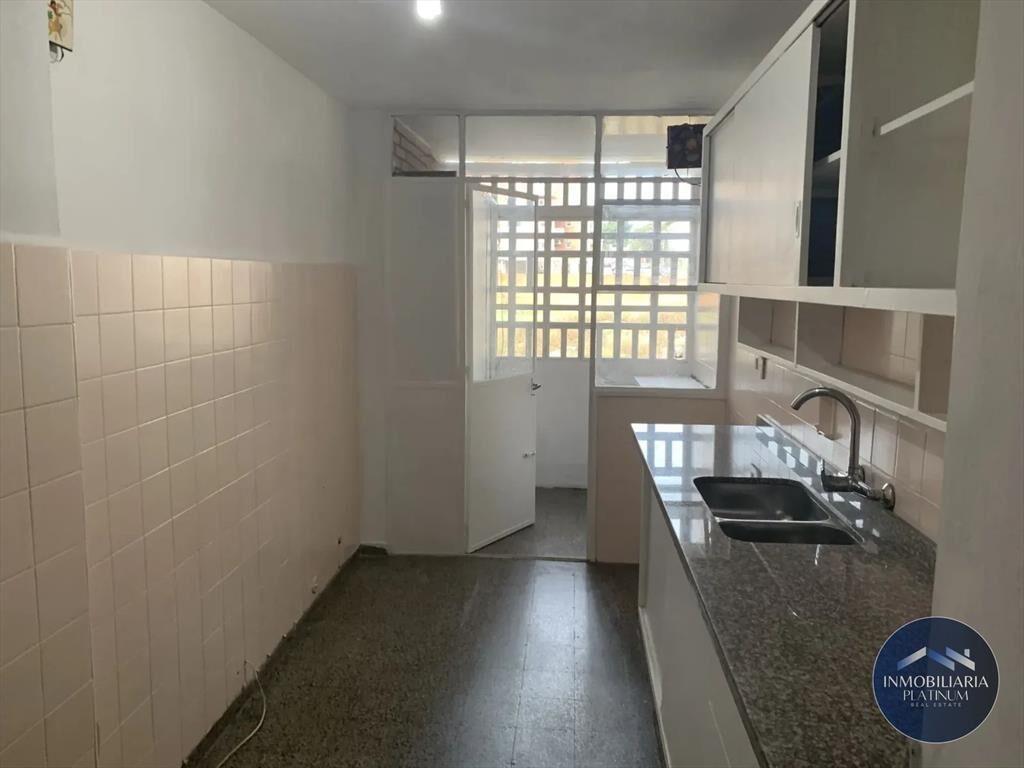 Apartamento 3 dormitorios en alquiler en rambla de Barri...
