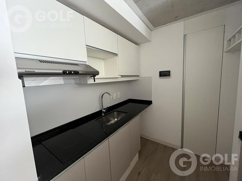 Venta monoambiente con terraza en Tres Cruces
