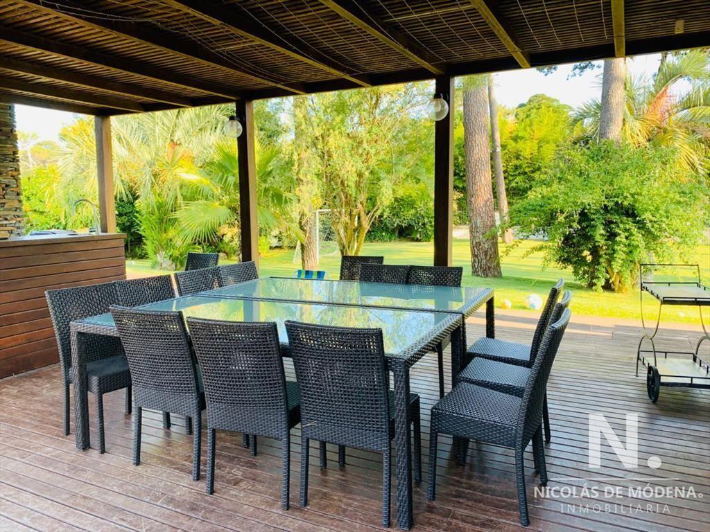Importante residencia en Venta, Playa Mansa, Punta del Este