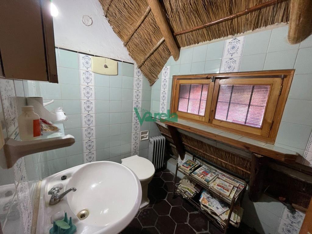 Casa de 4 dormitorios y 3 baños con piscina en