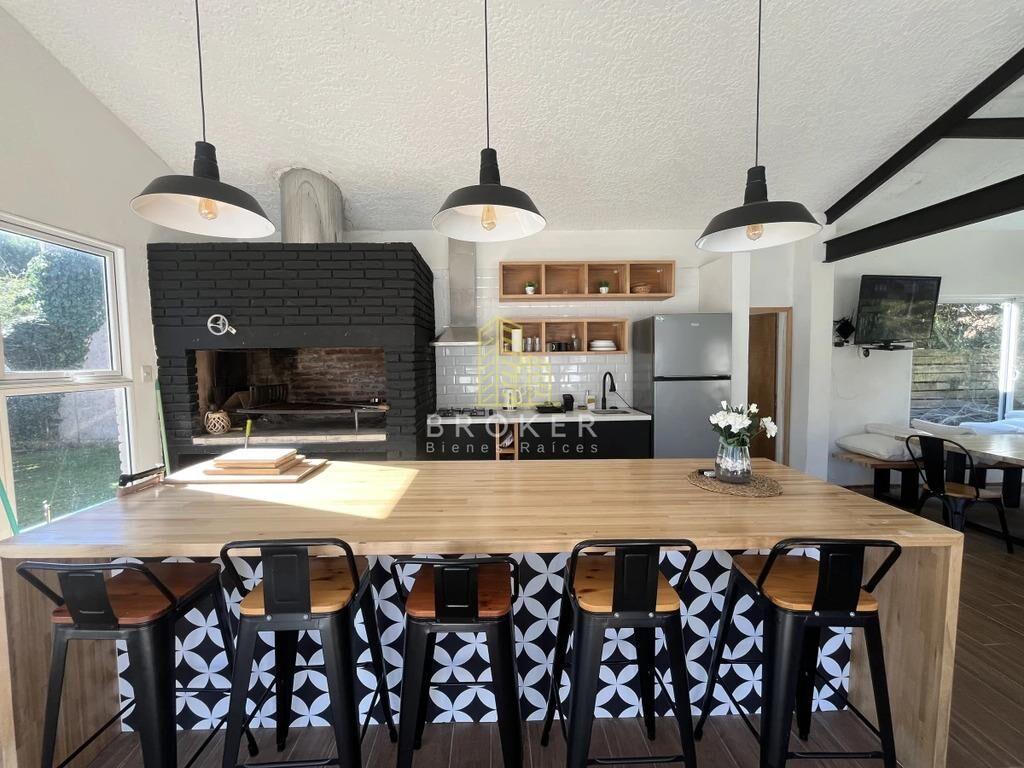 Venta Casa Punta del Este 4 dormitorios en Barrio