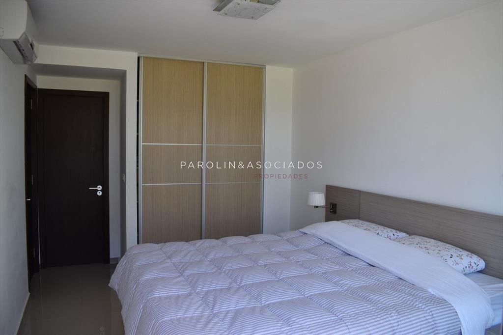 Apartamento en venta en Acapulco Tower, Punta del