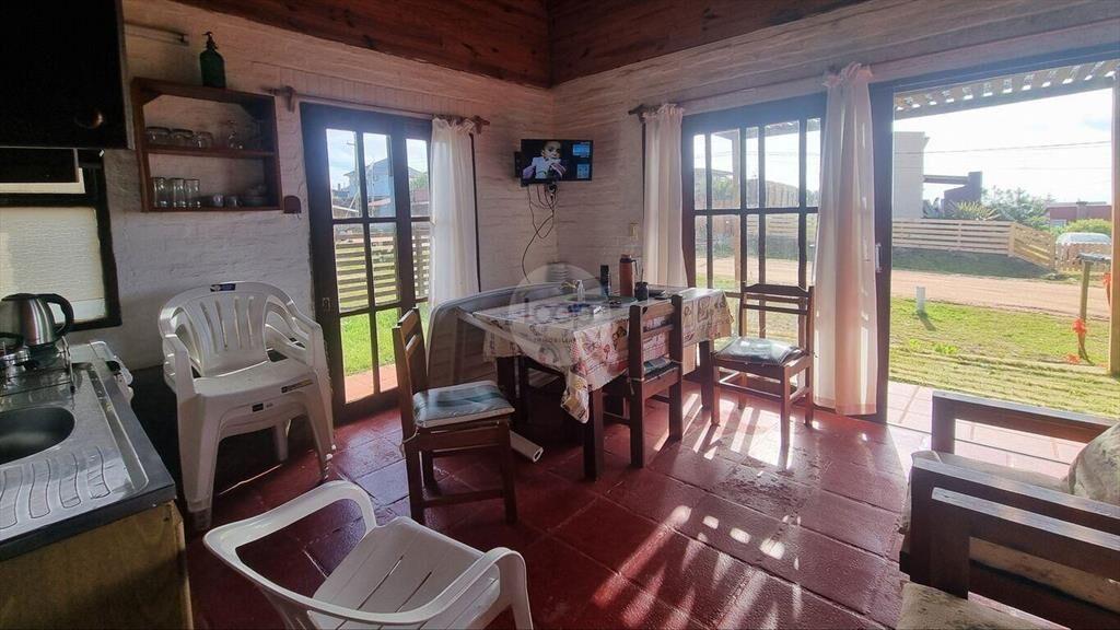 Venta 6 cabañas en Punta del Diablo. Playa del Ribero