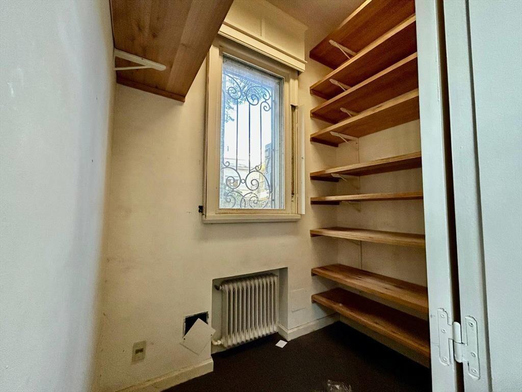 Venta de Gran Casona en Parque Batlle ideal empresa o embaja