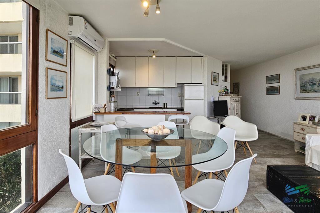 En venta apartamento de 2 dormitorios frente al a