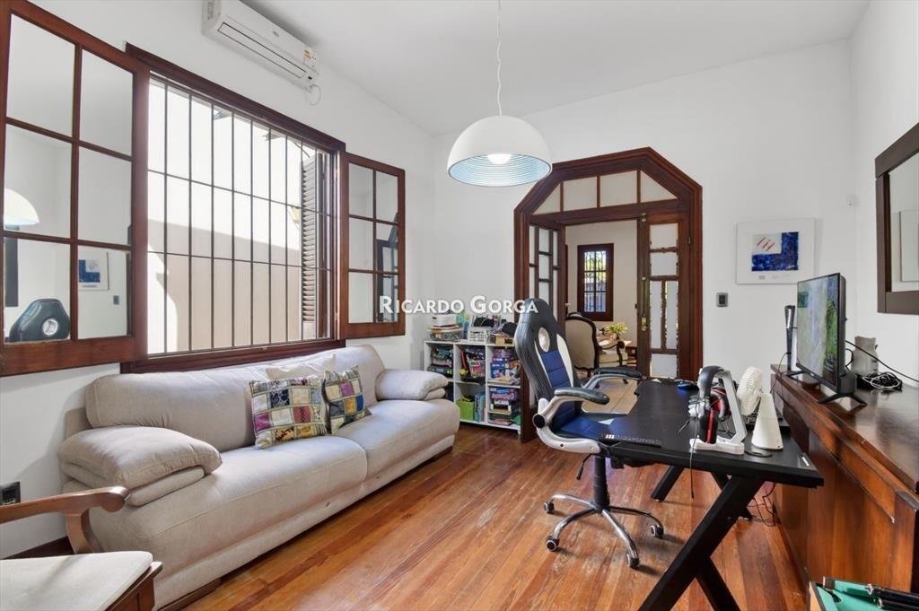 Casa Venta 4 dormitorios o 3+escritorio Fondo Piscina Bb...