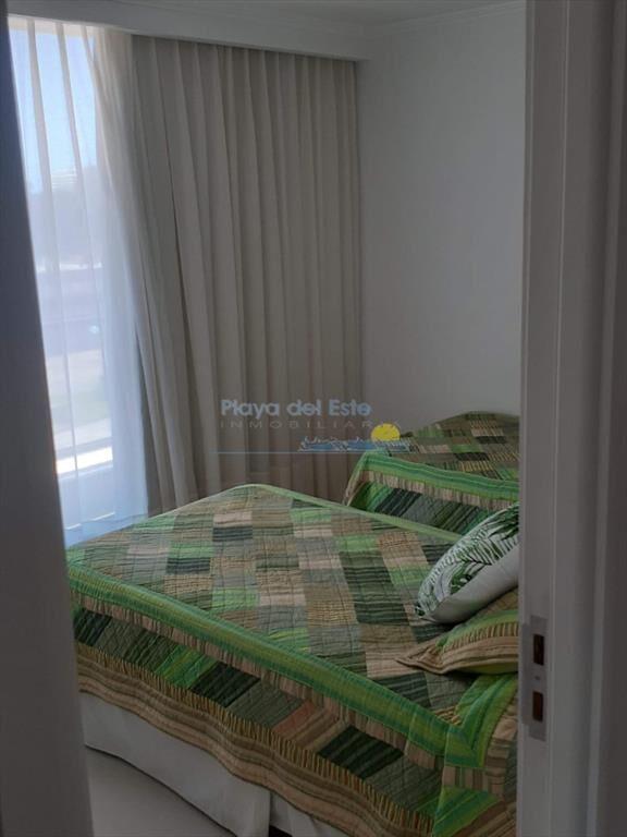 Apartamento de 3 Dormitorios en Alquiler temporal