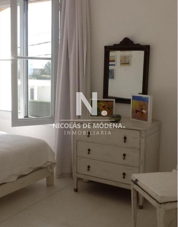 Casa en venta de 4 dormitorios, en la zona de la
