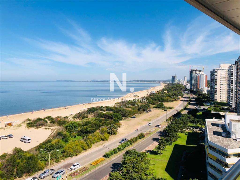 Hermoso Departamento en venta de 3 dormitorios.