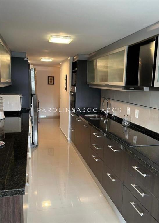 Apartamento de 3 dormitorios en venta en Torre