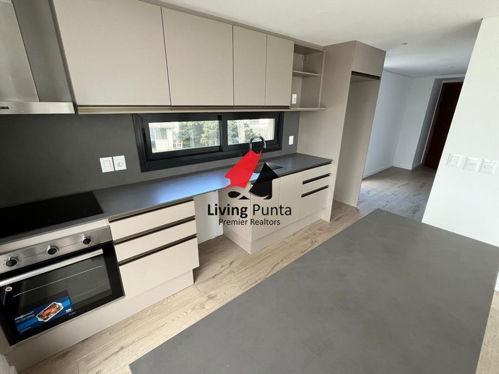 Departamento de 2 dormitorios con 2 baños en venta, gran t
