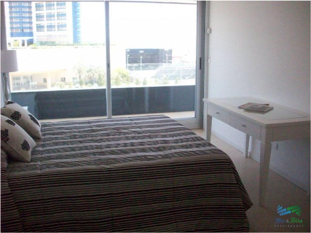 Apartamento de 2 dormitorios con vista al mar del