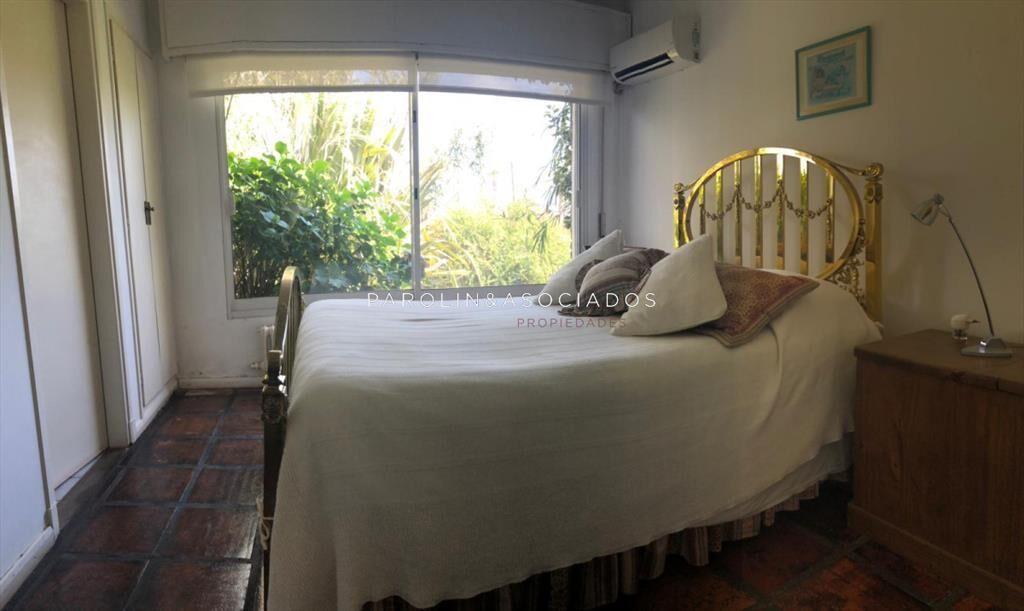 Casa en venta de 4 dormitorios en Pinares, Punta del Este.