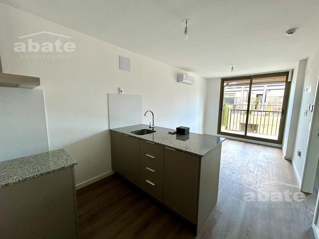 Alquiler Apartamento de 1 dormitorio con garaje , en La Bla