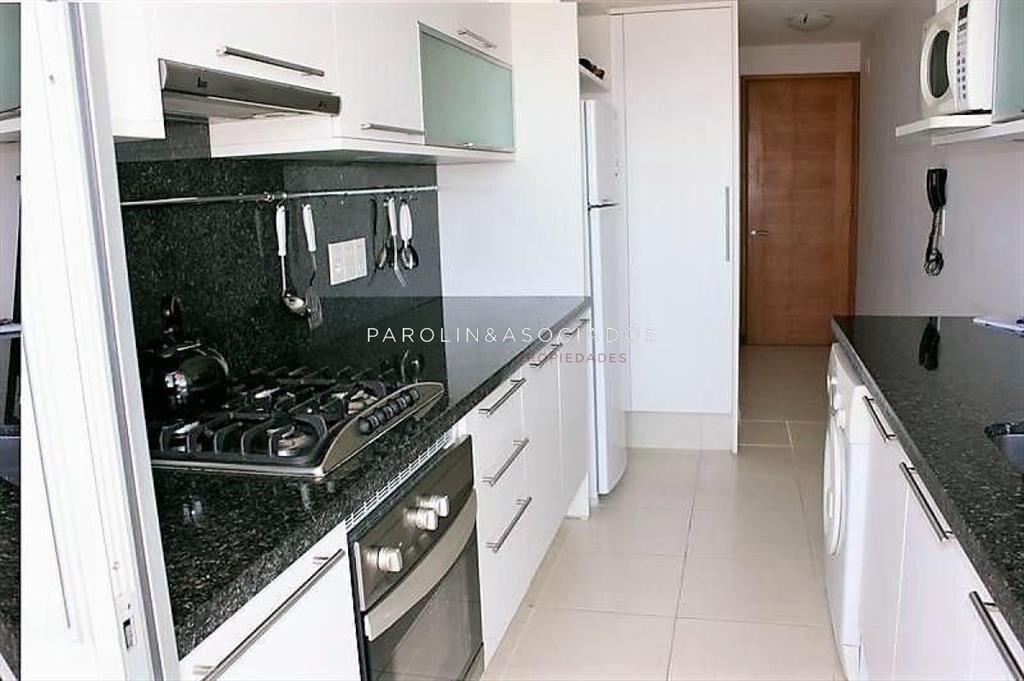 Apartamento en venta de 2 dormitorios en Season