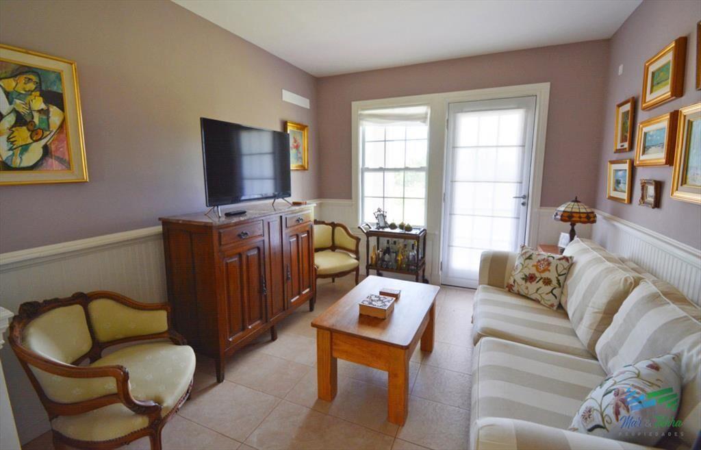 Casa en Venta en El Quijote Chacras, cercana a la
