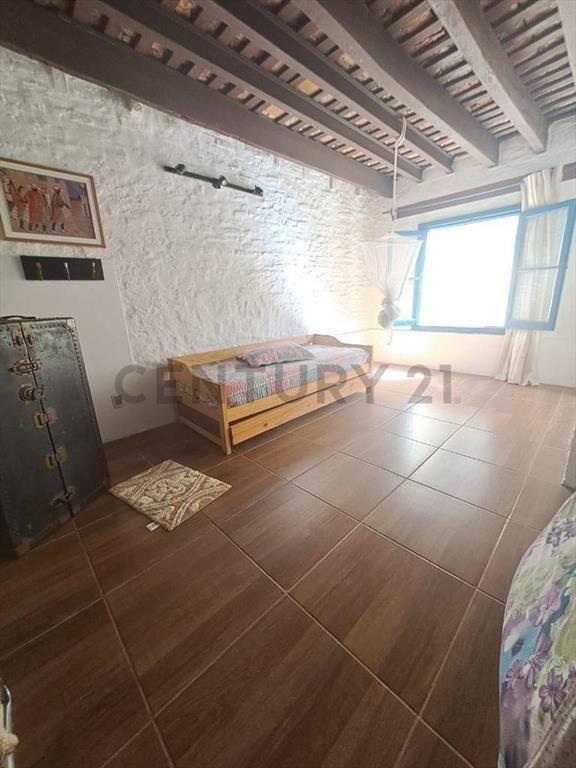 VENTA Con renta!! Triplex Ciudad vieja -3dormitorios,2 ba...