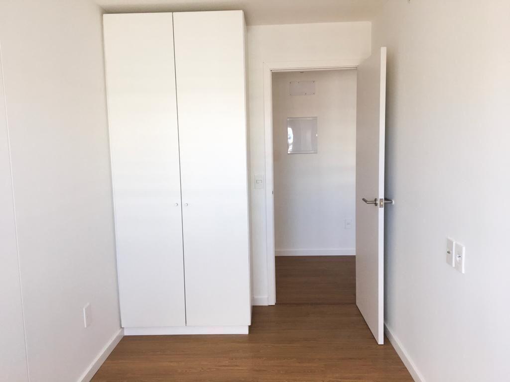 Venta con renta 2 dormitorios con garaje en Malvín - E-To...