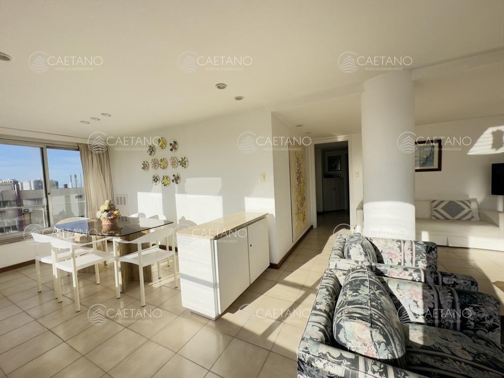 Apartamento en venta, dos dormitorios, 2 baños, peninsula.