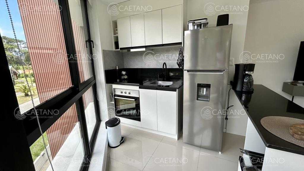 Apartamento en alquiler en Playa Mansa, 2 dormitorios