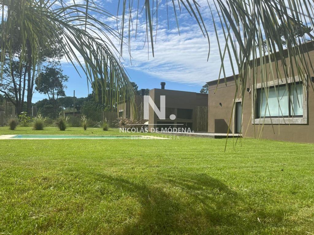 Excelente desarrollo inmobiliario de Casas en del