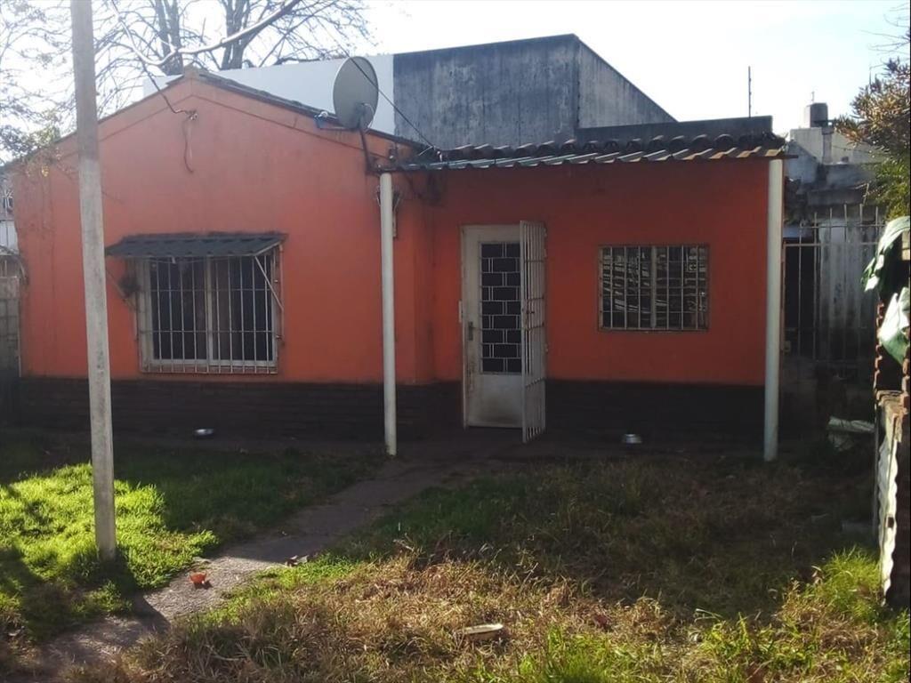 Casa a la venta en barrio colon en exelente ubicacion