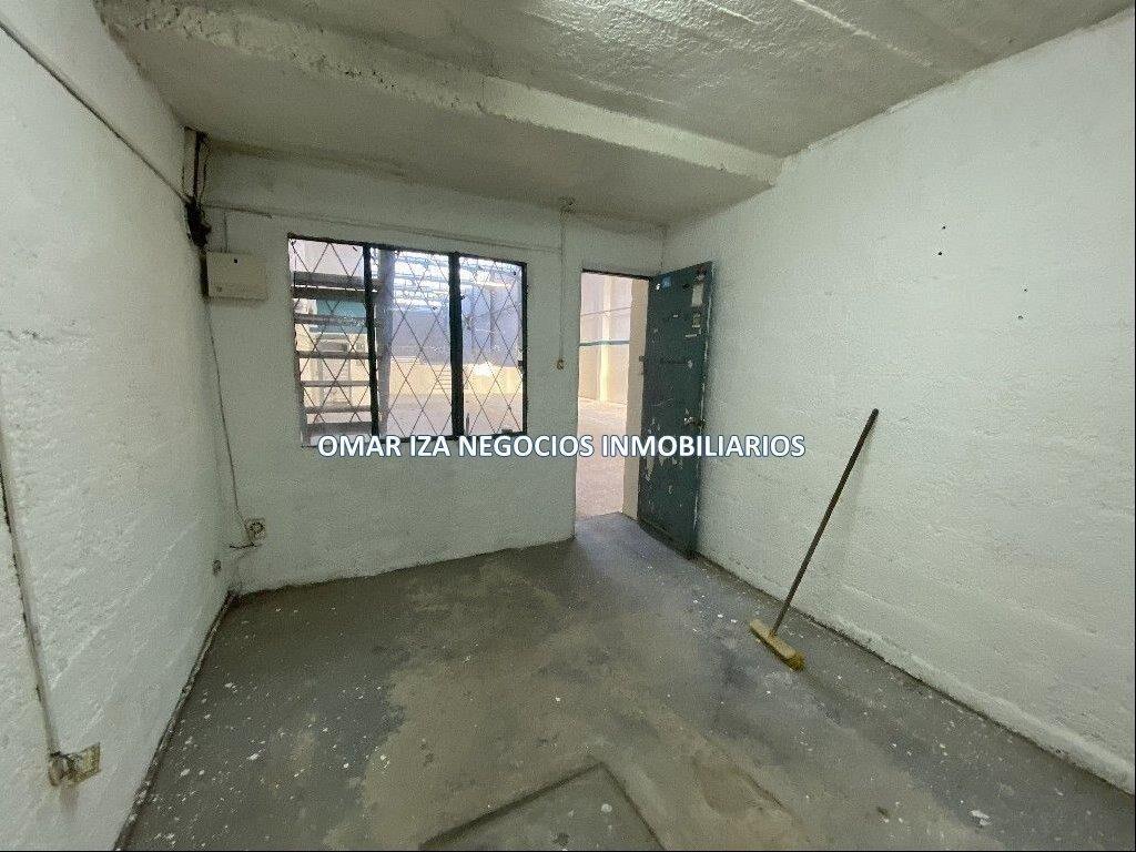 VENTA LOCAL COMERCIAL EN LA BLANQUEADA, 471M2, GALPON, DEPO